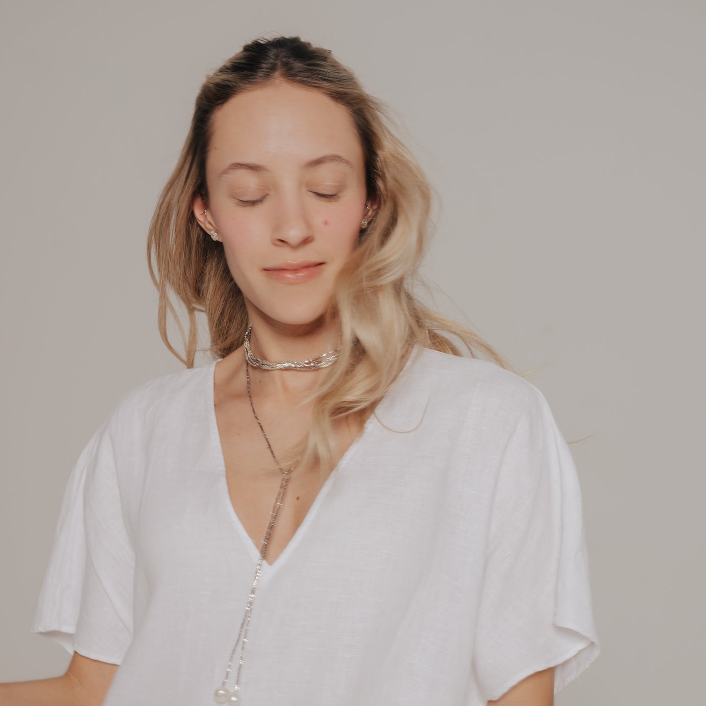 GARGANTILLA LAUREL DORADO CON ORO BLANCO